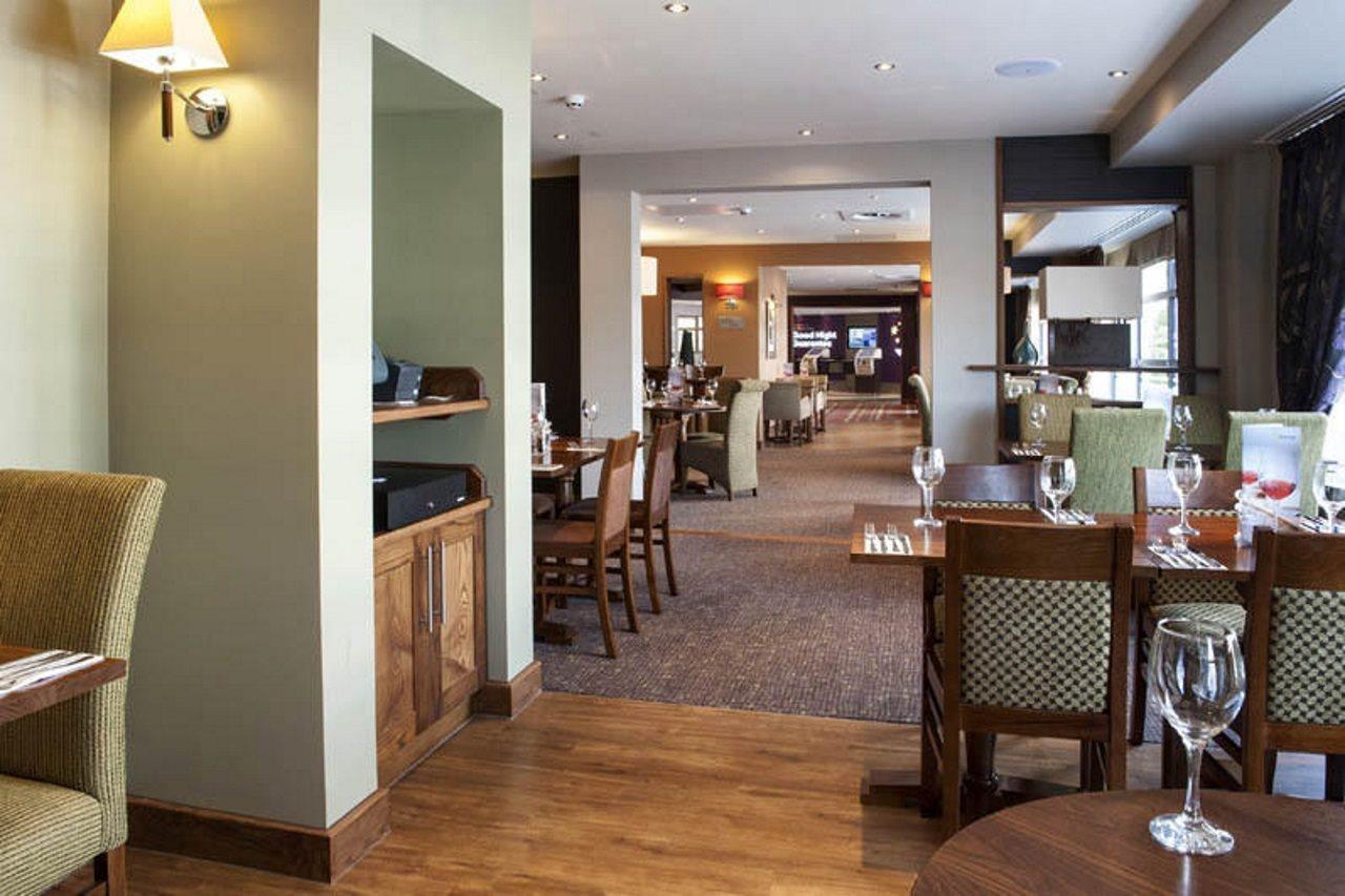 Premier Inn London Croydon Town Centre Extérieur photo